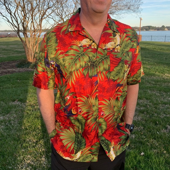 Other - NWT Hawaiian Parrot Button-down Shirt